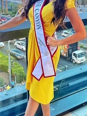 Badgley Mischka Bright Yellow Short Sleeve Midi Dress